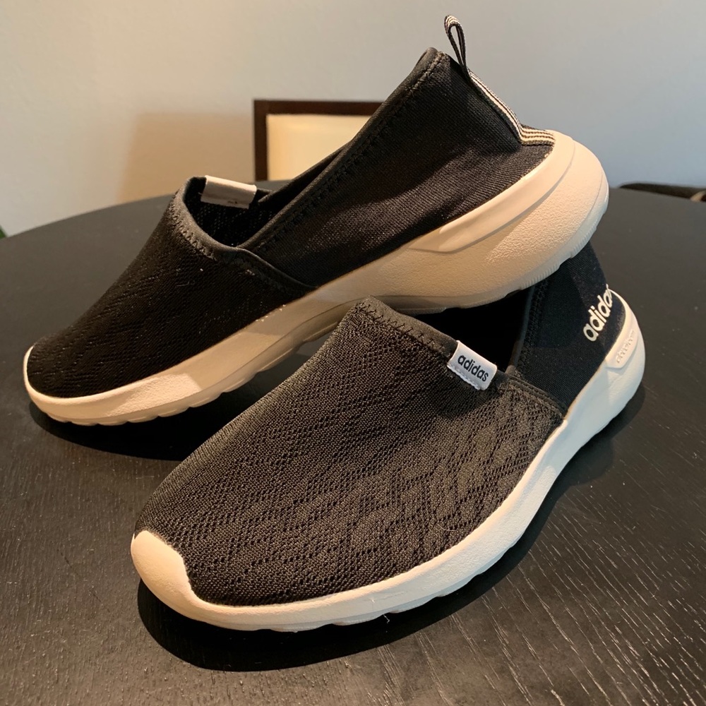 Adidas Woman’s Black & White Cloudfoam Lite Racer